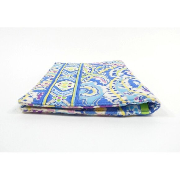 Vera Bradley Capri Blue Paperback Book Cover NWT - Picture 4 of 10
